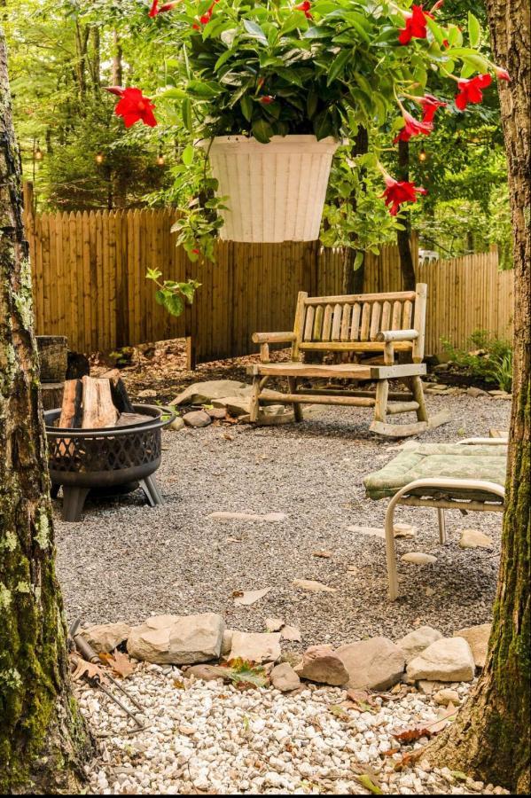 Pocono Cabin With Private Pool At Shawnee Mtn East Stroudsburg Exteriér fotografie